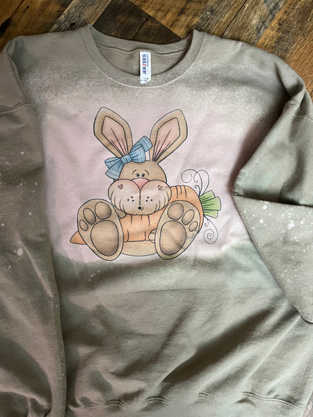 BUNNY WITH CARROT BLEACHED SWEATSHIRT
