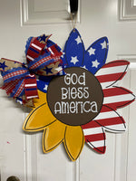 GOD BLESS AMERICA SUNFLOWER WREATH SIZE WITH STENCIL