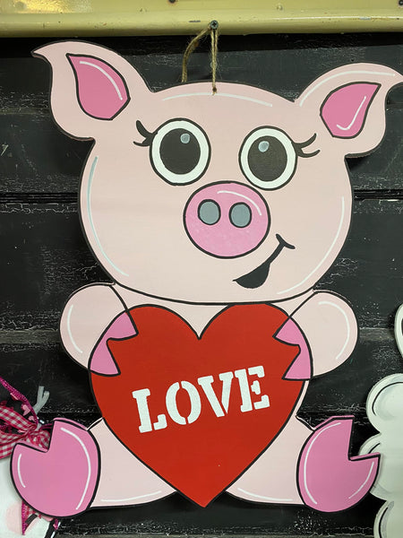 Pig love door painted